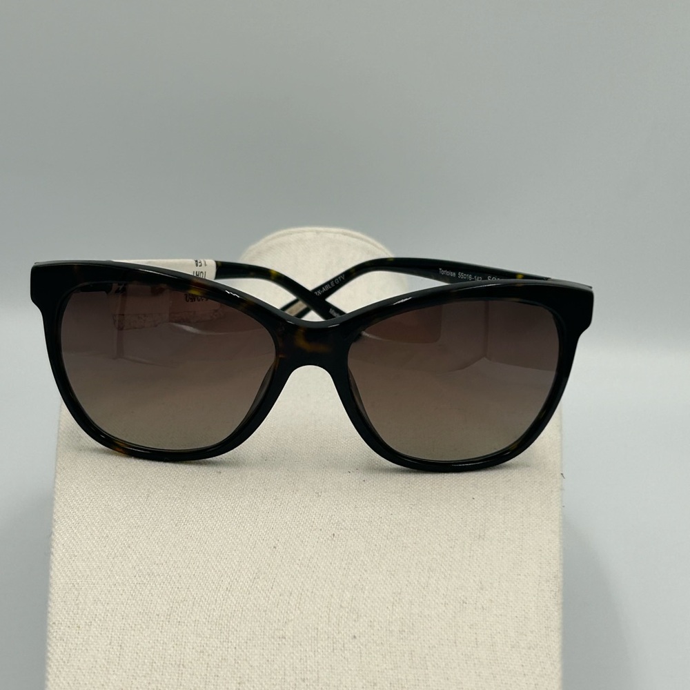 Solvari Tortoise Brown Sunglasses Rx-able Crystals New 55016-142